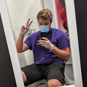 Meet your Posher, Christopher